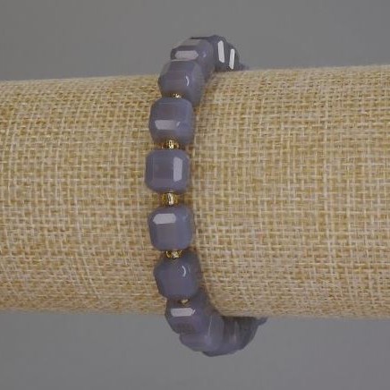 سوار عقيق دخاني مكعبات مقطعة، قطر 8×8 mm ±، خرز 3 mm ±، طول 18 cm ±، مرن