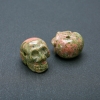 خرزة جمجمة هليوتروب أوناكيت طبيعي 25x19mm +